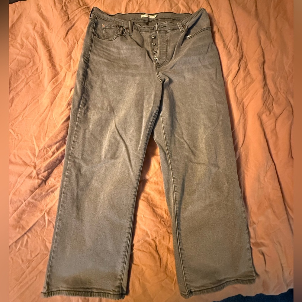 Levi's Gray ribcage straight ankle 16w